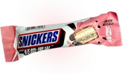 Шоколадный батончик Snickers со вкусом черного риса 31 гр